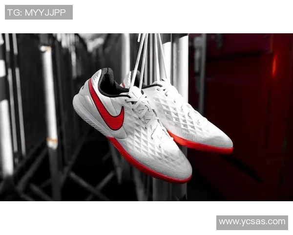 五人制足球鞋选购指南让你在场上尽显风采与实力的秘密武器