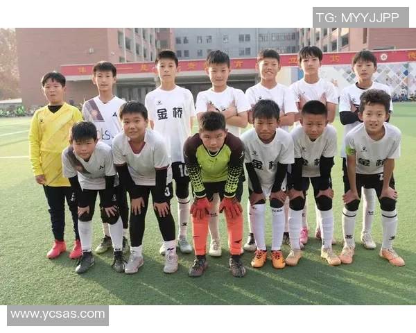 高明足球的魅力与发展探讨如何提升青少年足球水平与竞技精神